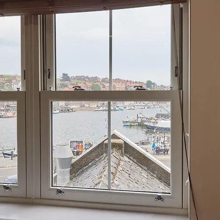 Apartment Harbour View